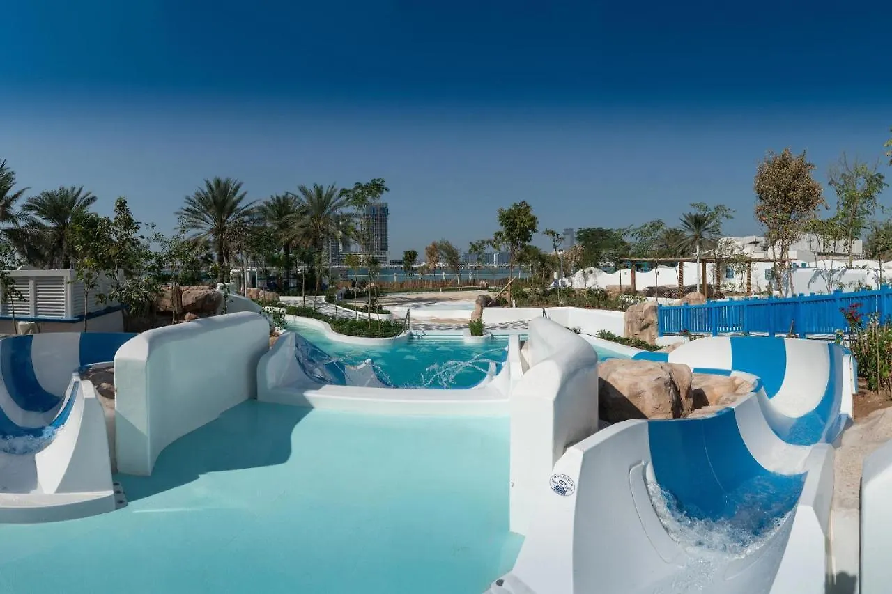 Le Meridien Mina Seyahi Beach Resort & Waterpark Dubai 5*,