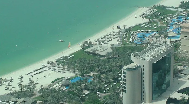Le Meridien Mina Seyahi Beach Resort & Waterpark Dubai