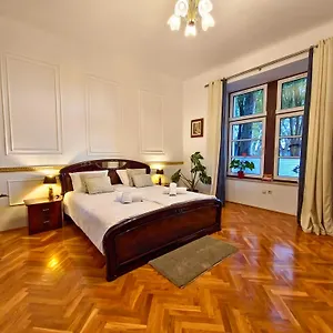 https://villa-munz-apartament-franz.in-istria.net