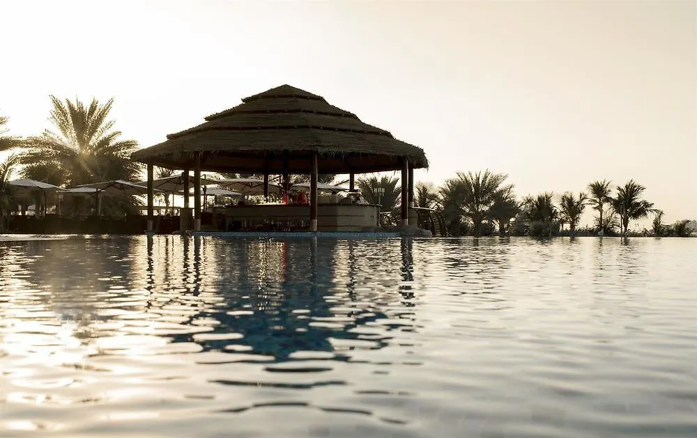 Le Meridien Mina Seyahi Beach Resort & Waterpark Dubaj